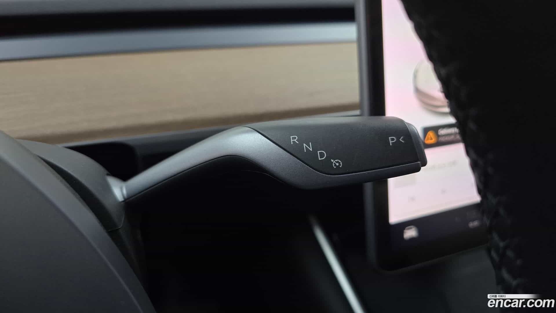 Model 3 Tesla 2020.10-INNER-009