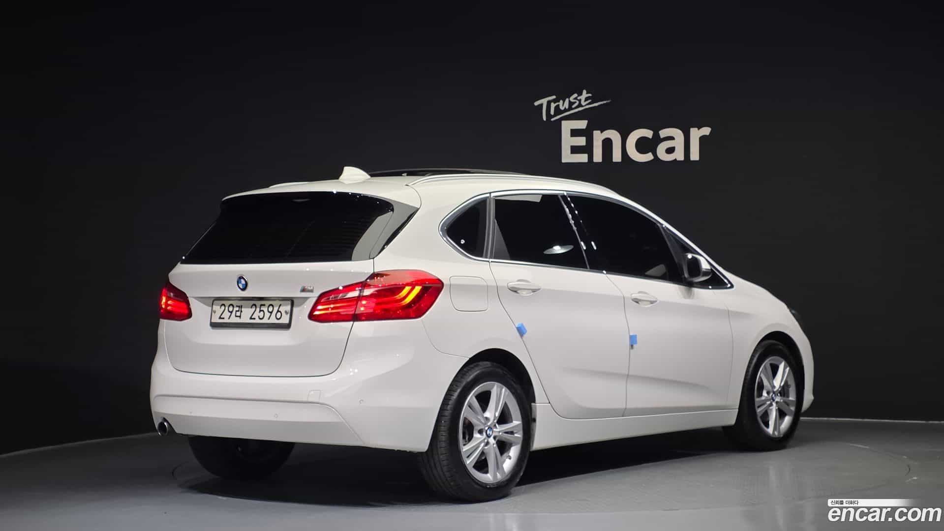2-Series BMW 2017.6-OUTER-002