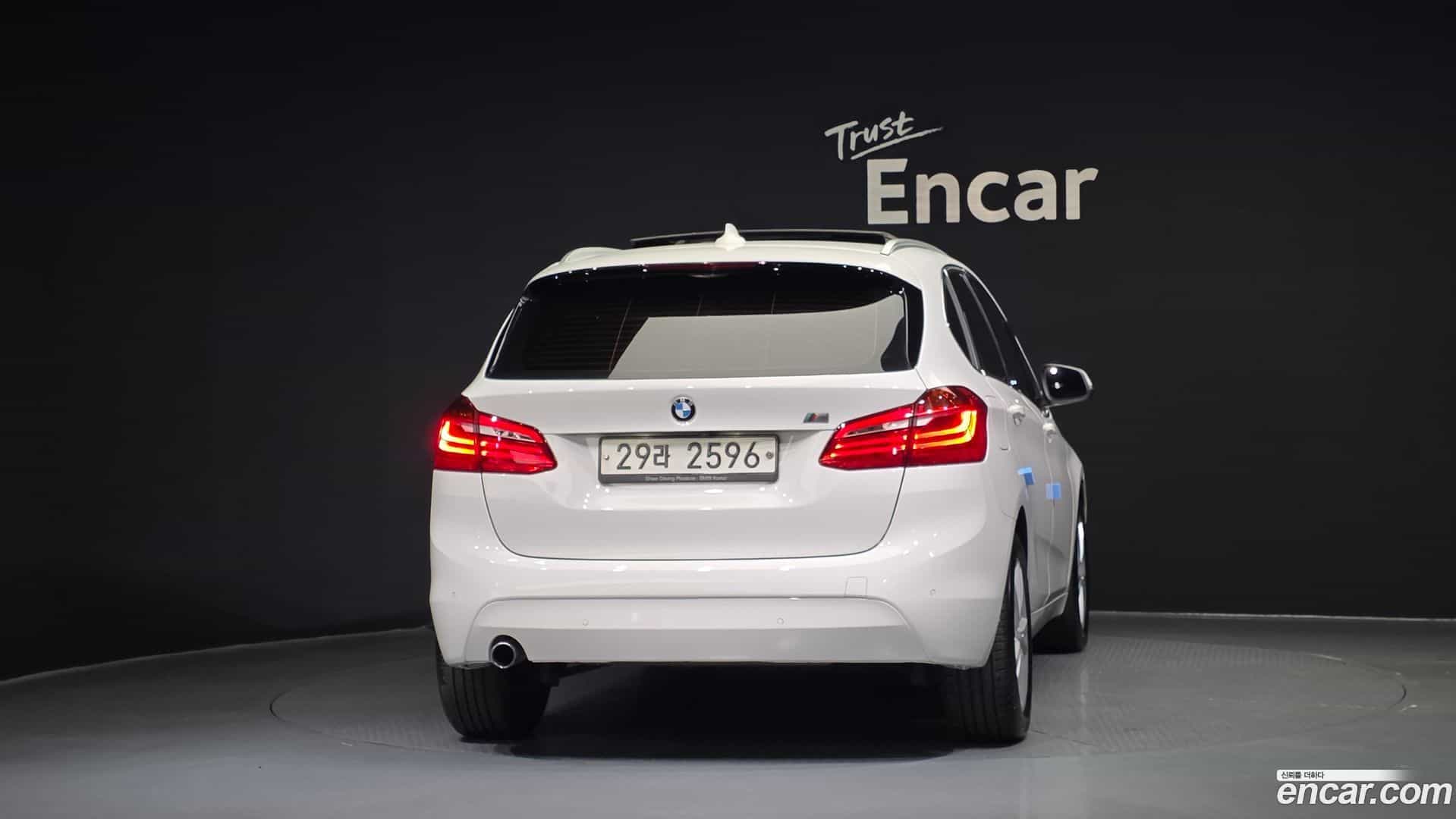 2-Series BMW 2017.6-OUTER-004