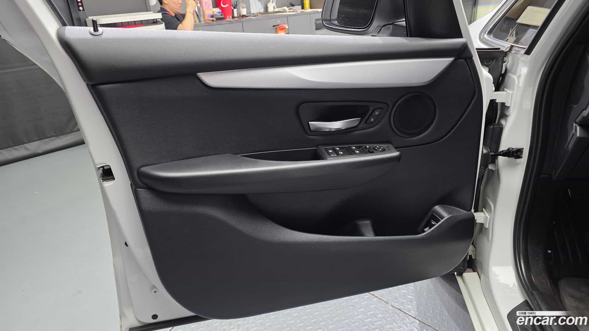 2-Series BMW 2017.6-INNER-034