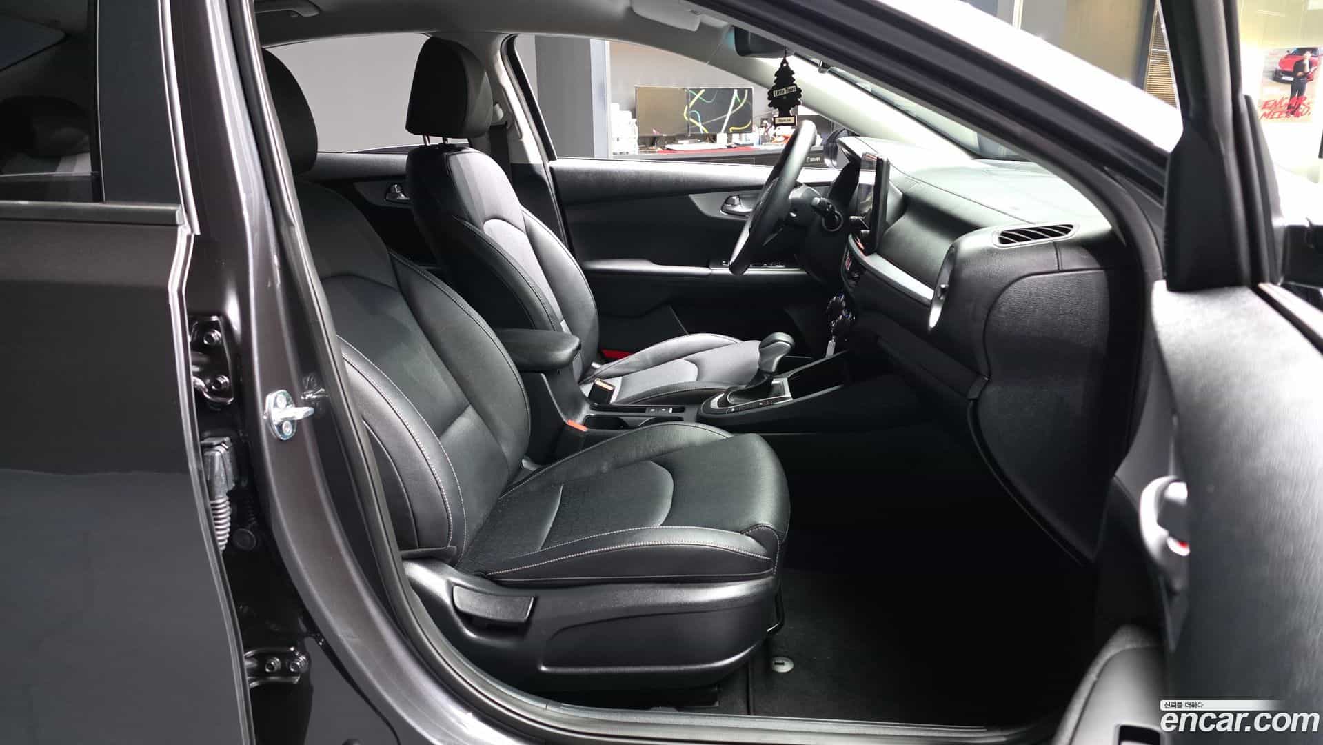 K3 Kia 2022.7-OPTION-015