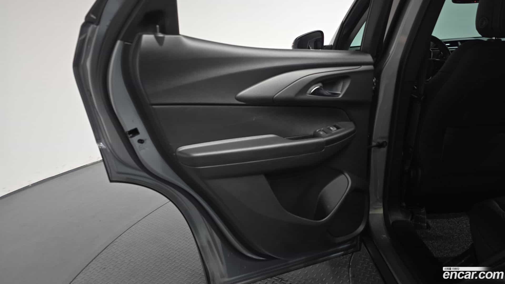 Trailblazer Chevrolet 2023.5-INNER-035