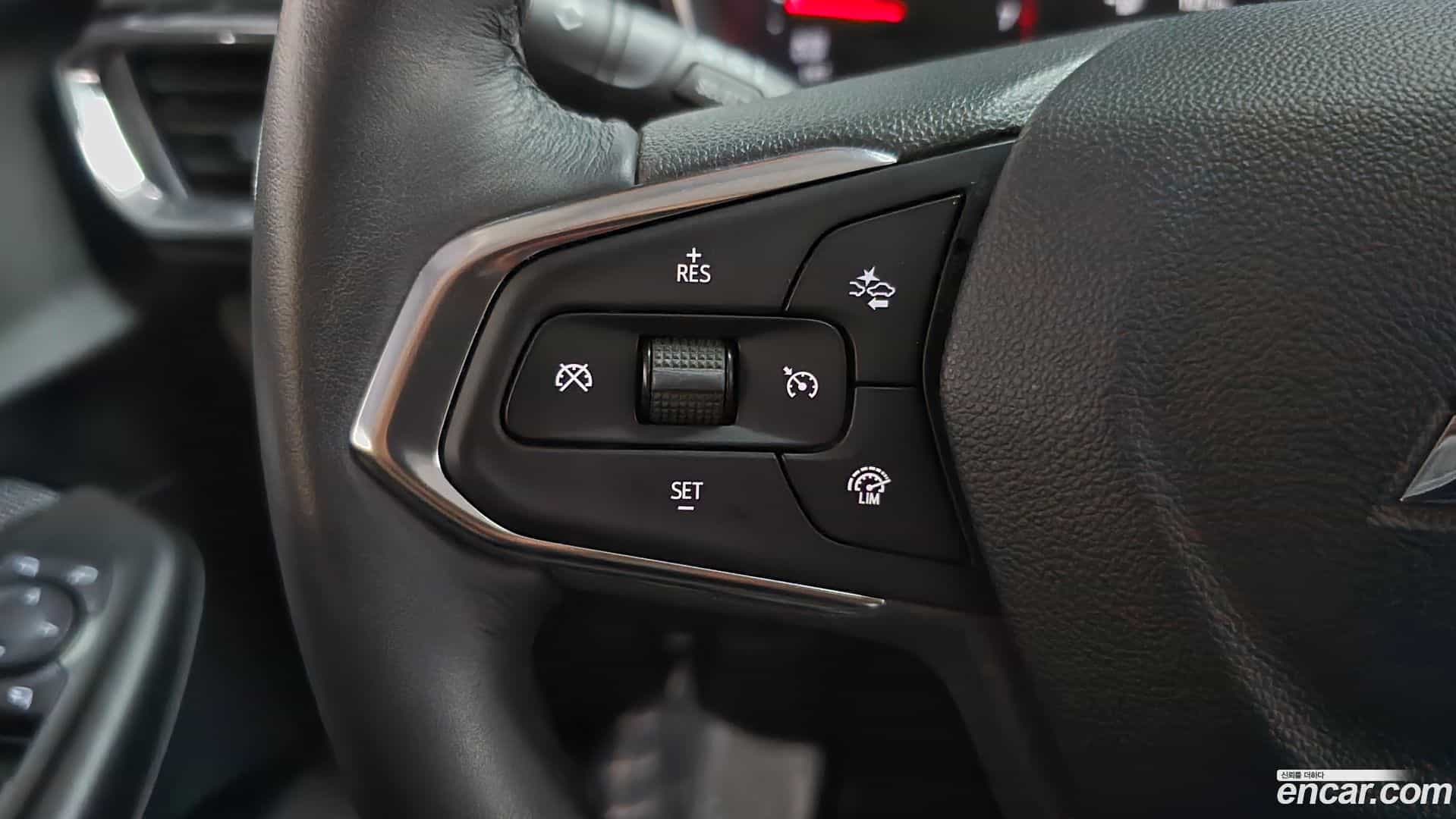 Trailblazer Chevrolet 2023.5-OPTION-043