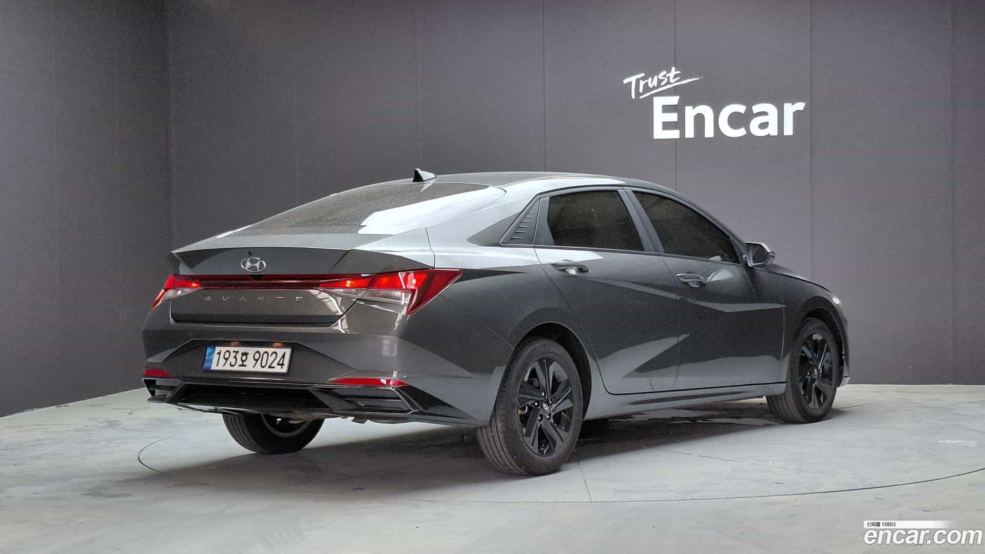 AVANTE Hyundai 2023.0-OUTER-002