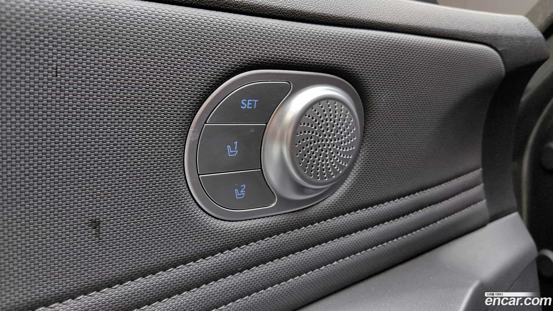 AVANTE Hyundai 2023.0-OPTION-042