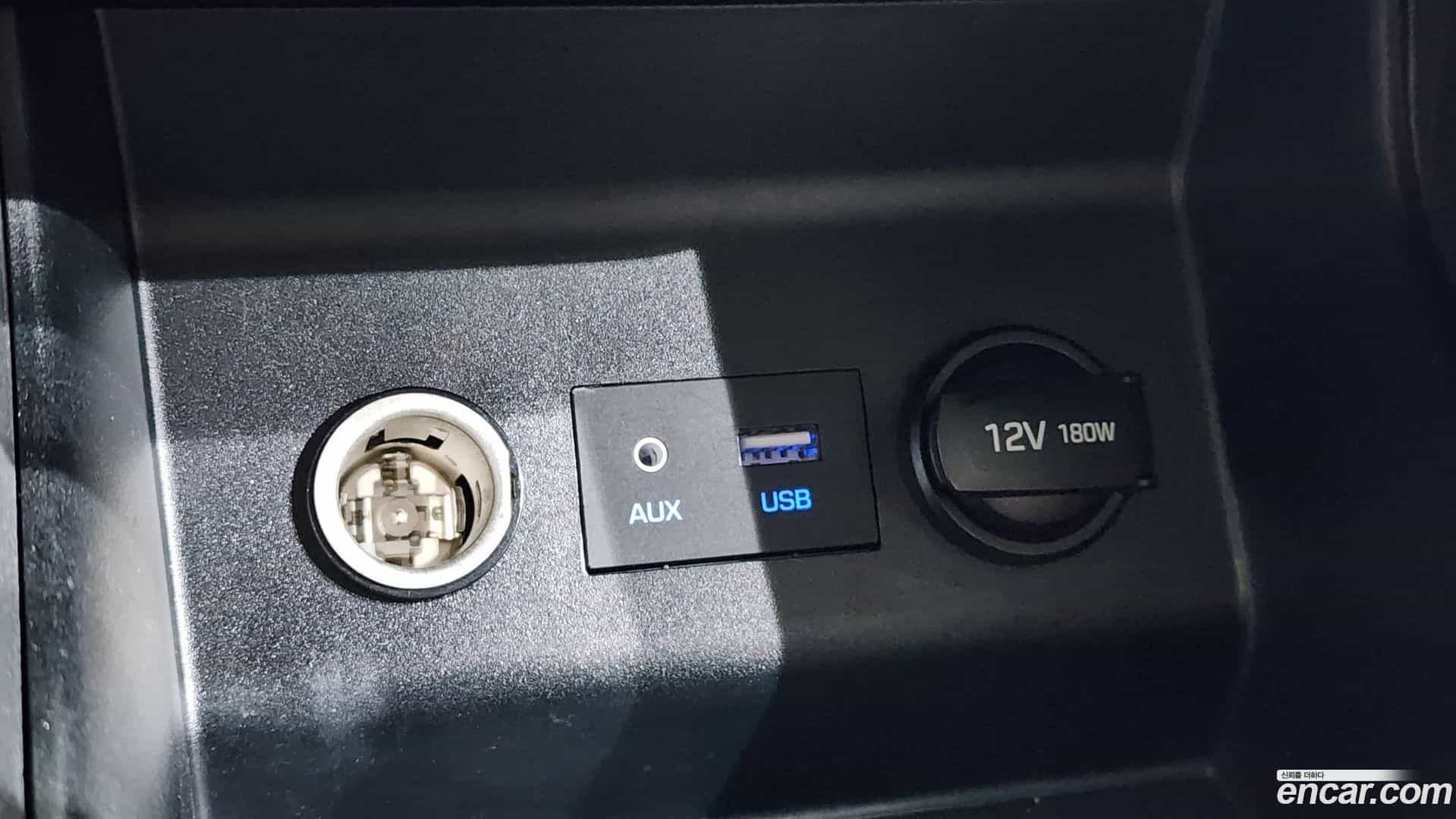 AVANTE Hyundai 2019.3-OPTION-018