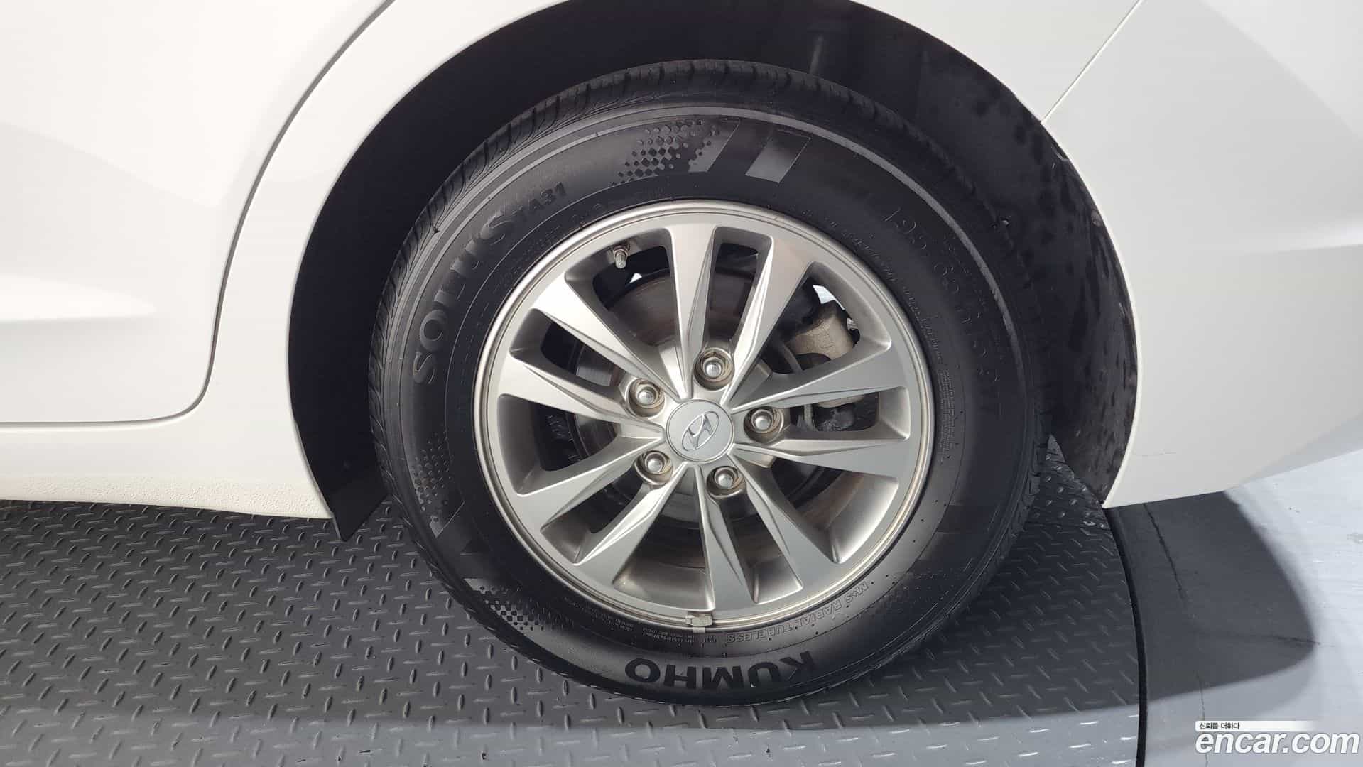 AVANTE Hyundai 2019.3-OUTER-031