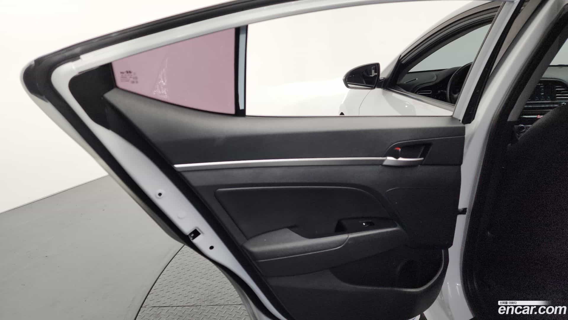 AVANTE Hyundai 2019.3-INNER-035