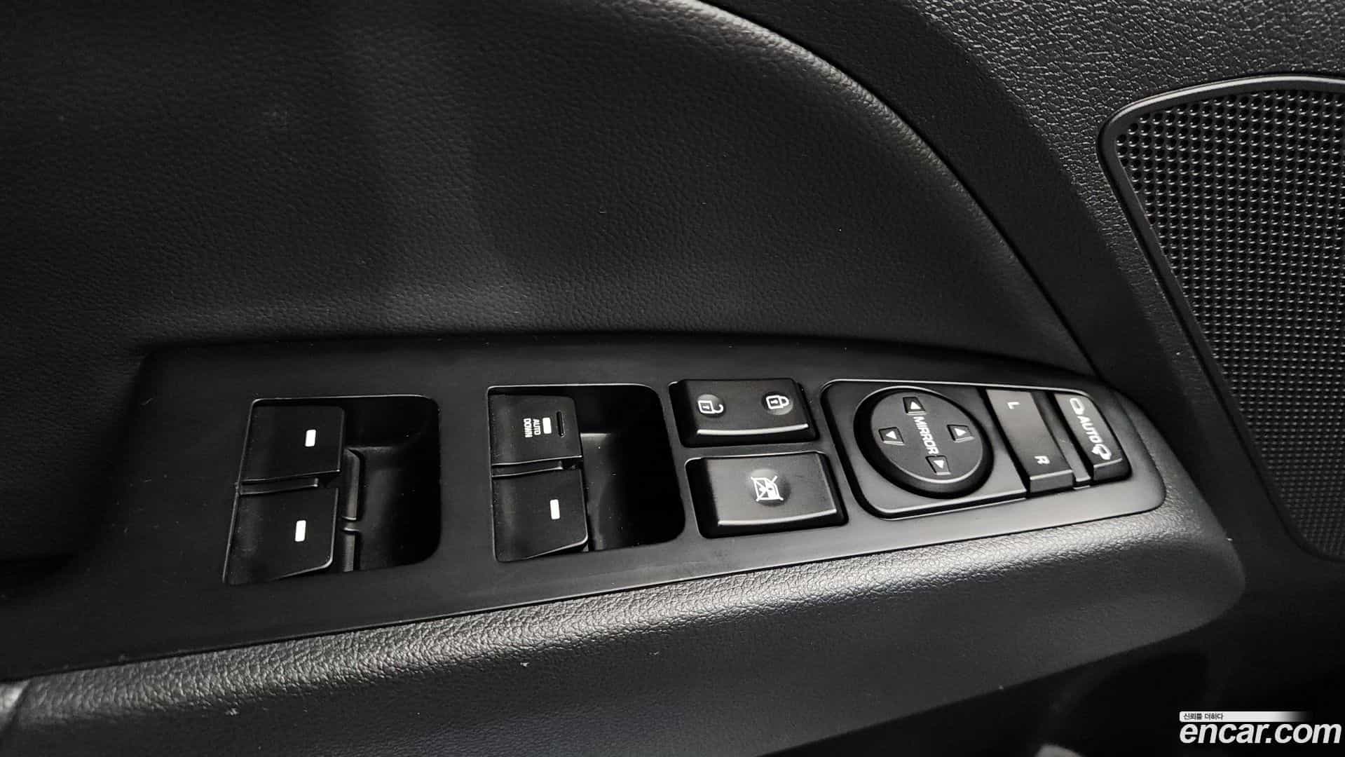 AVANTE Hyundai 2019.3-OPTION-046