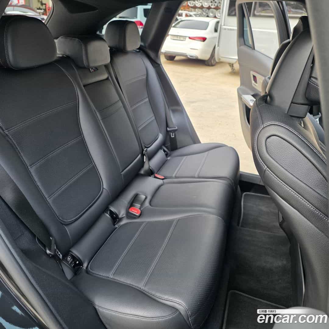 GLC-Class Mercedes-Benz 2023.6-OPTION-017