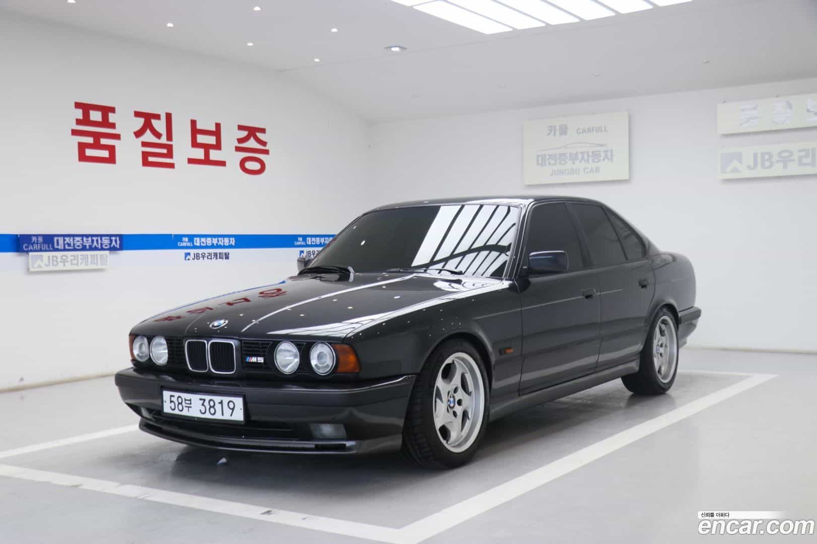 M5 BMW 1989.11-OUTER-002