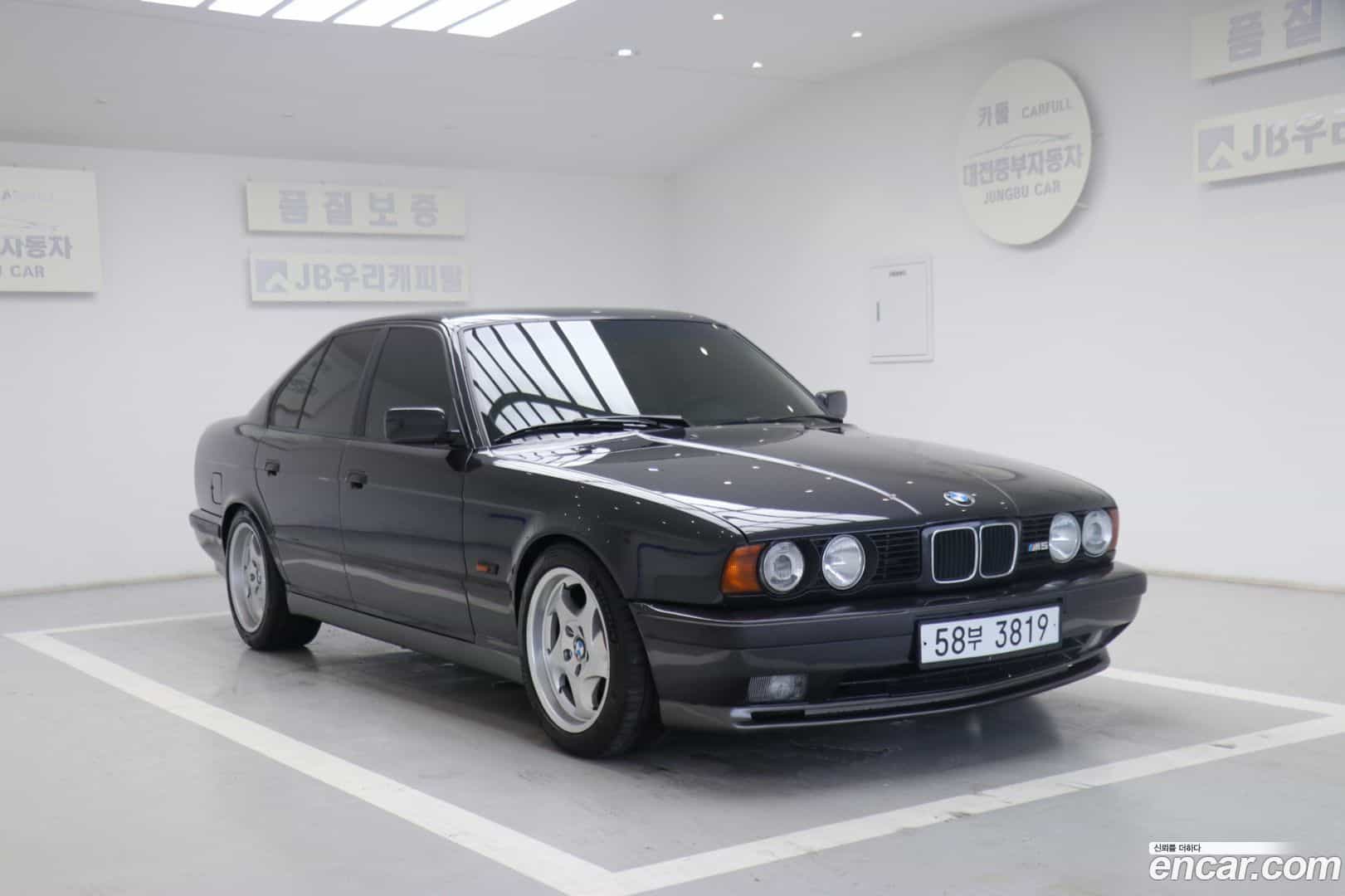 M5 BMW 1989.11-OUTER-004