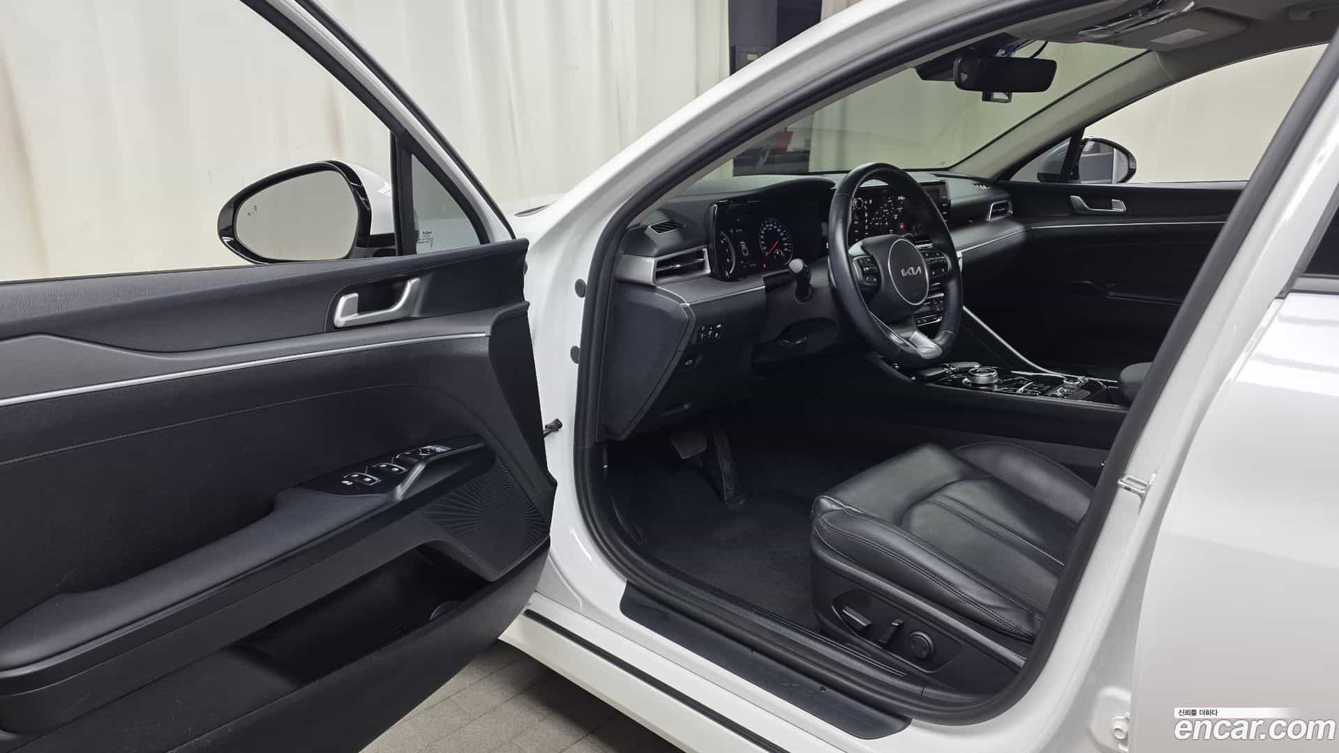 K5 Kia 2023.6-INNER-010