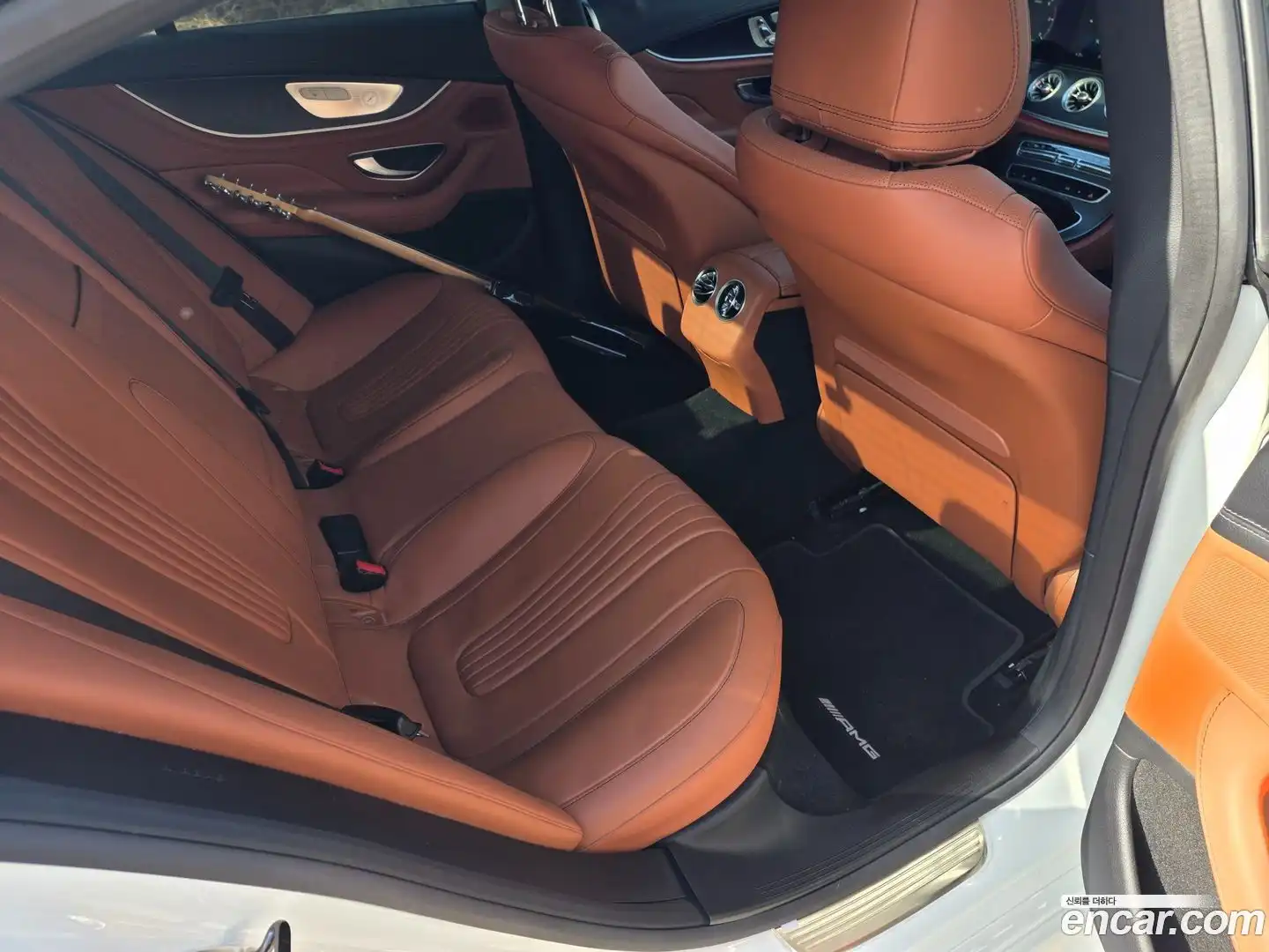 CLS-Class Mercedes-Benz 2023.8-INNER-008