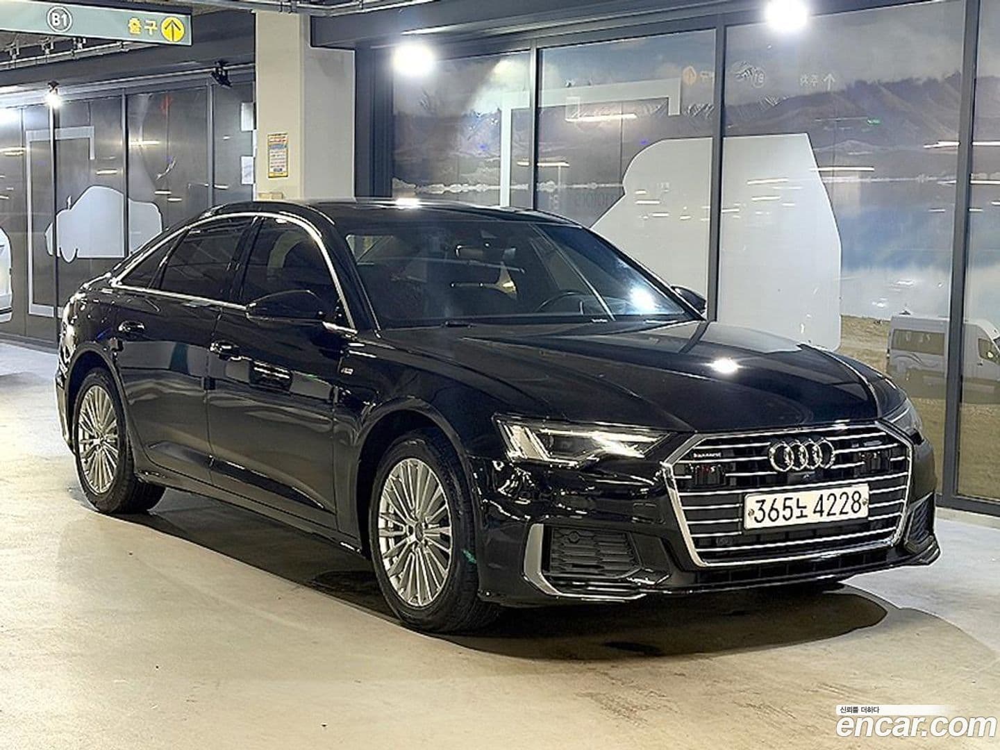 Main__Slider__Photo:A6 Audi 2019.10-0