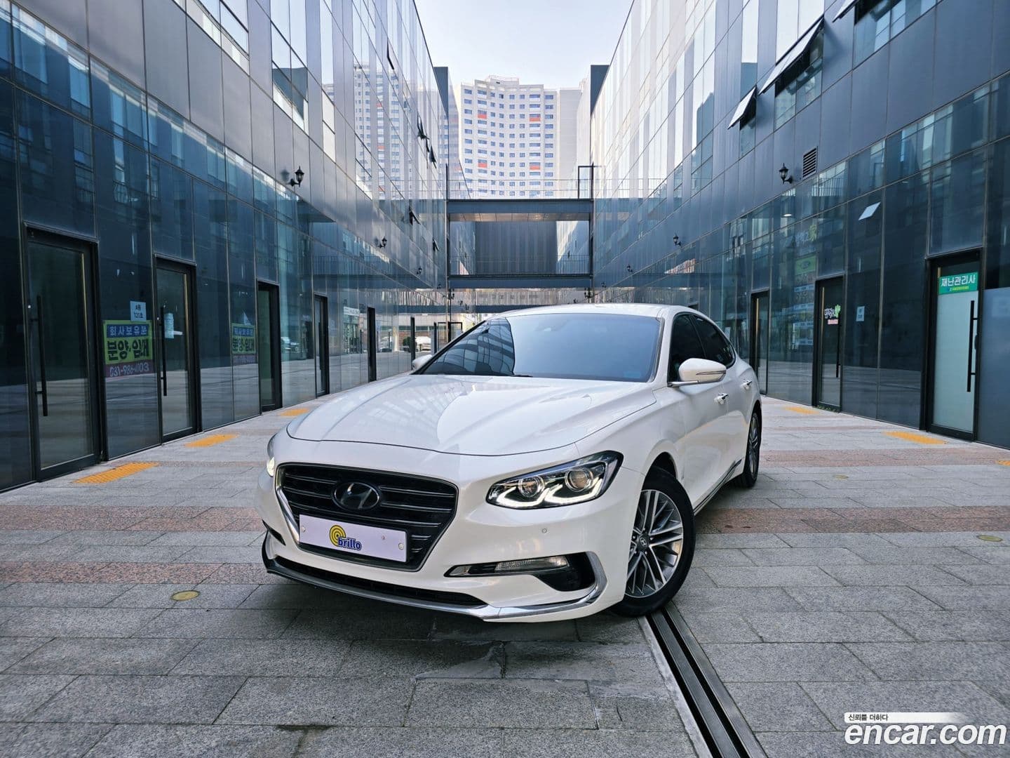 Main__Slider__Photo:Grandeur Hyundai 2019.7-0