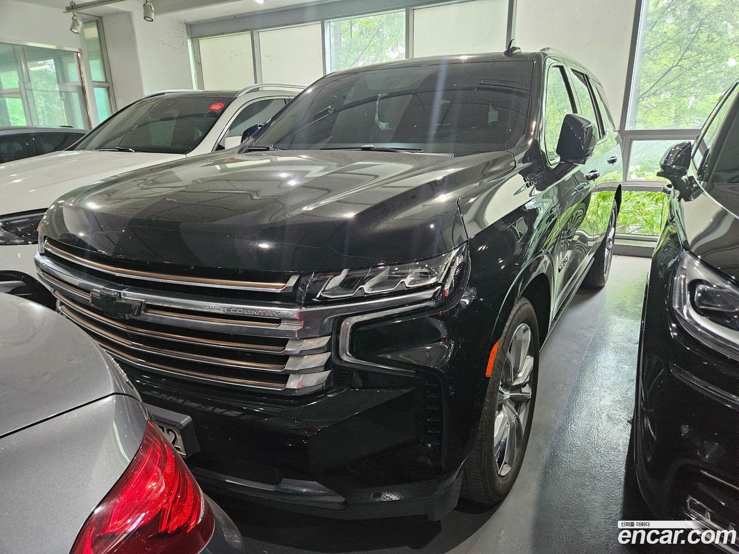 Main__Slider__Photo:Tahoe Chevrolet 2022.4-0