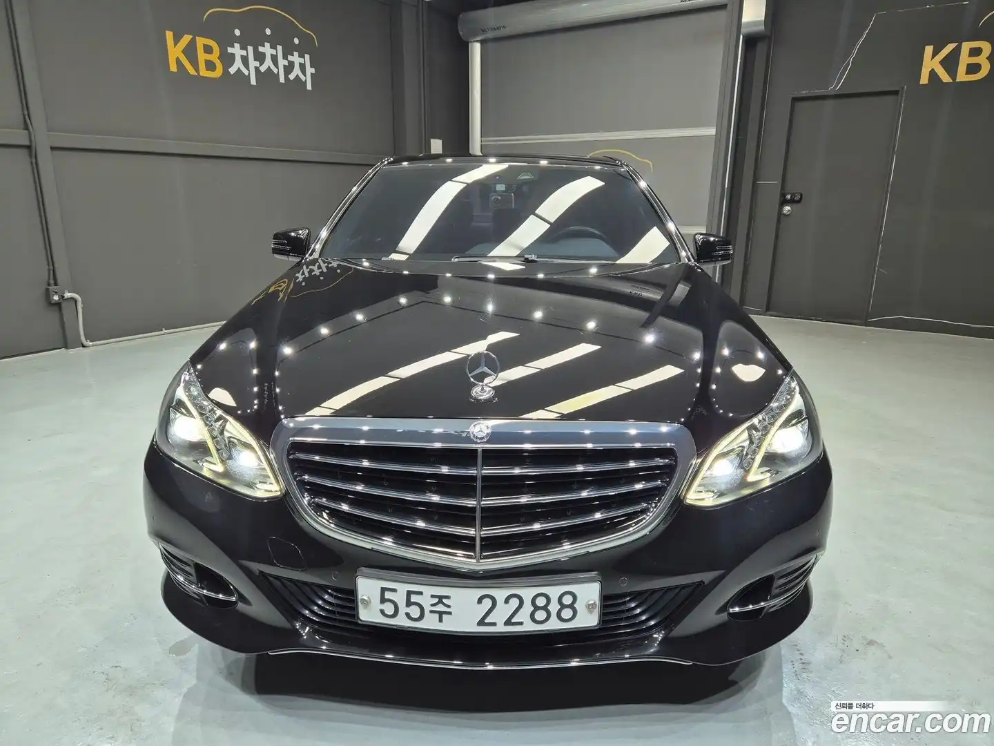 E-Class Mercedes-Benz 2013.7-OUTER-002
