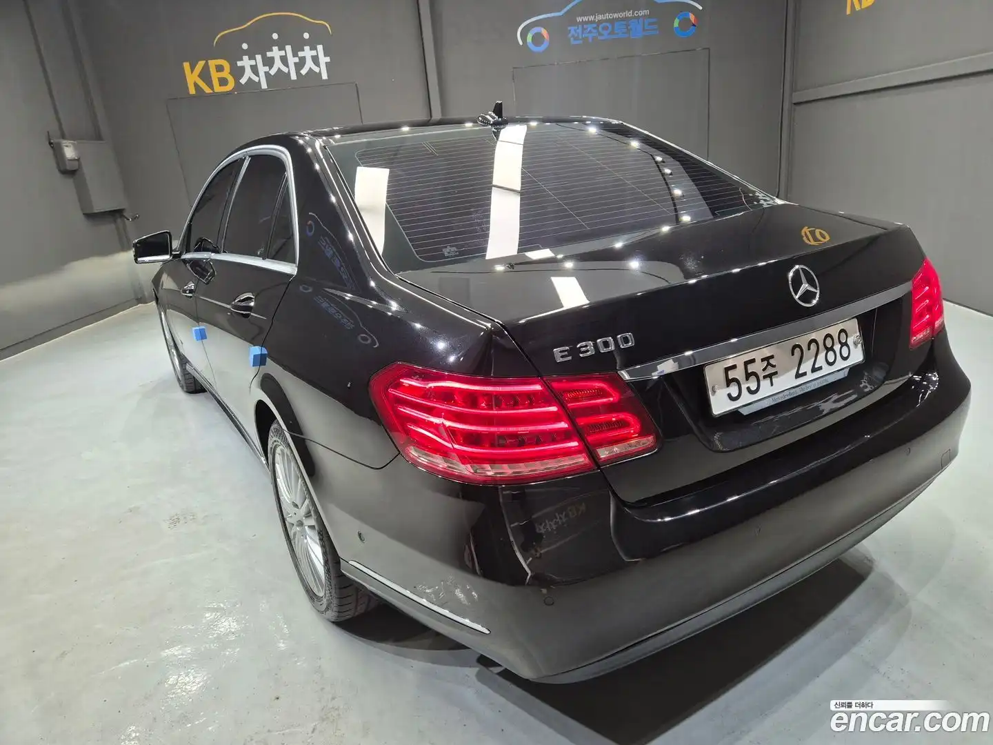 E-Class Mercedes-Benz 2013.7-OUTER-003
