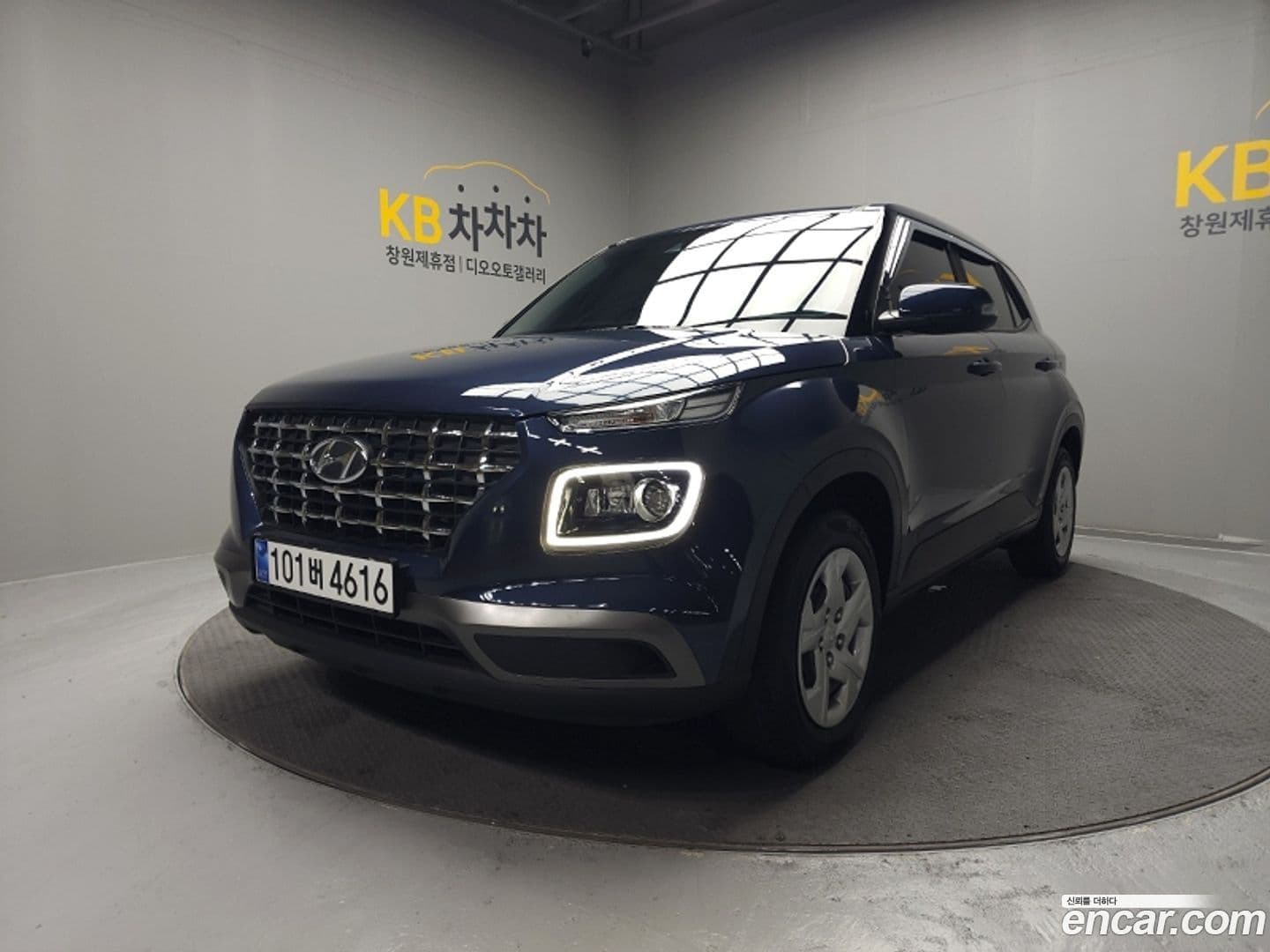 Main__Slider__Photo:Venue Hyundai 2021.2-0