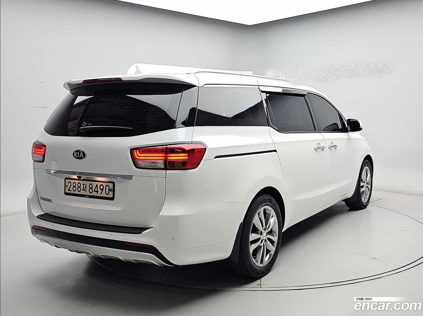 Canival Kia 2018.2-OUTER-004