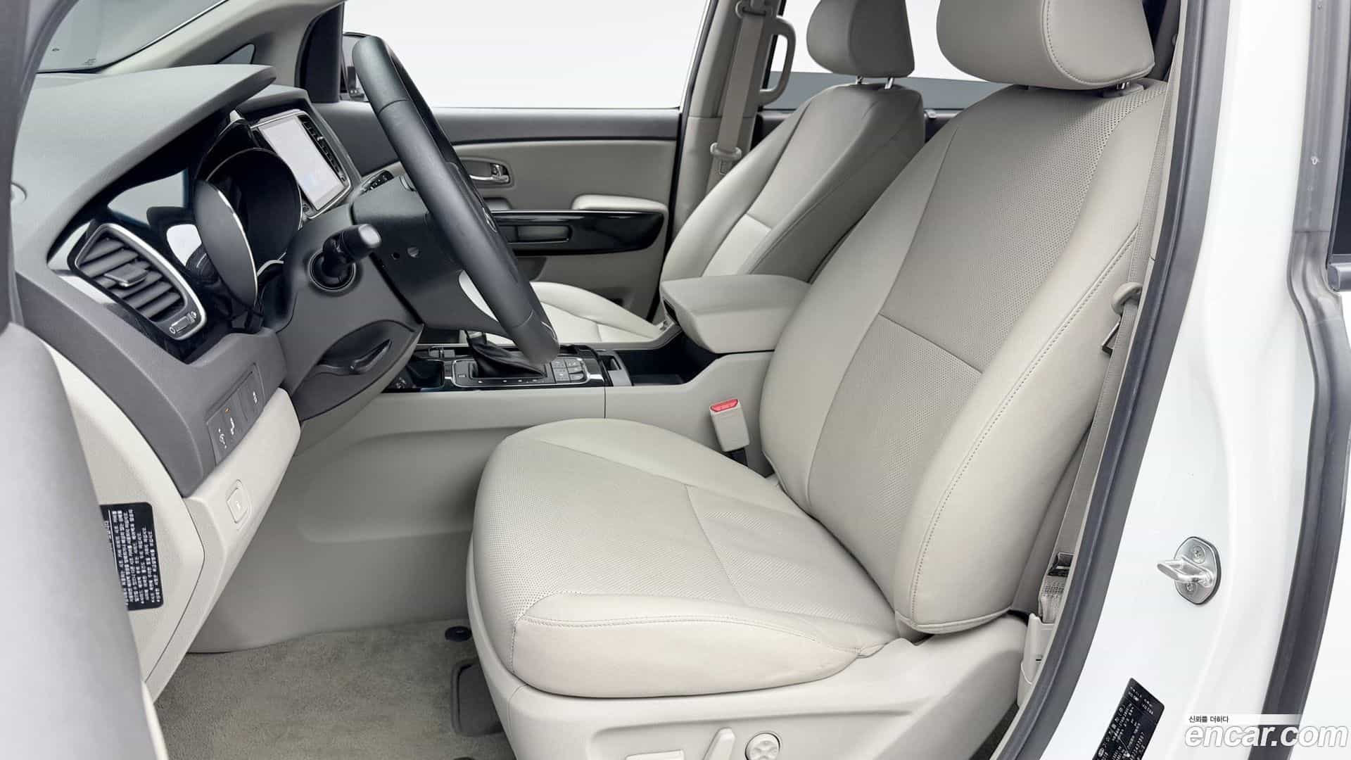 Canival Kia 2018.2-OPTION-024