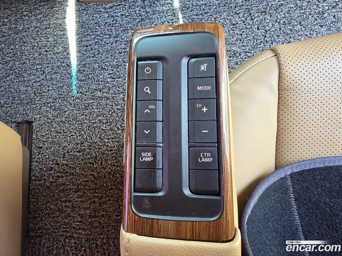 Canival Kia 2015.9-OPTION-023