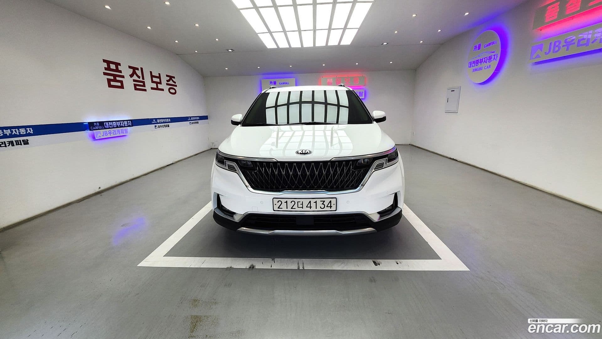 Main__Slider__Photo:Canival Kia 2020.10-0