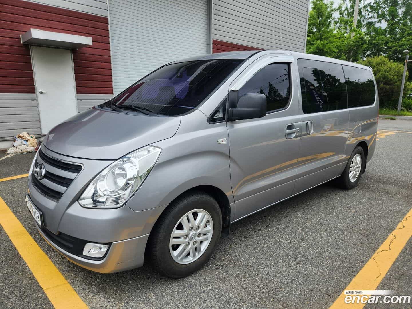 Starex Hyundai 2017.5-OUTER-001