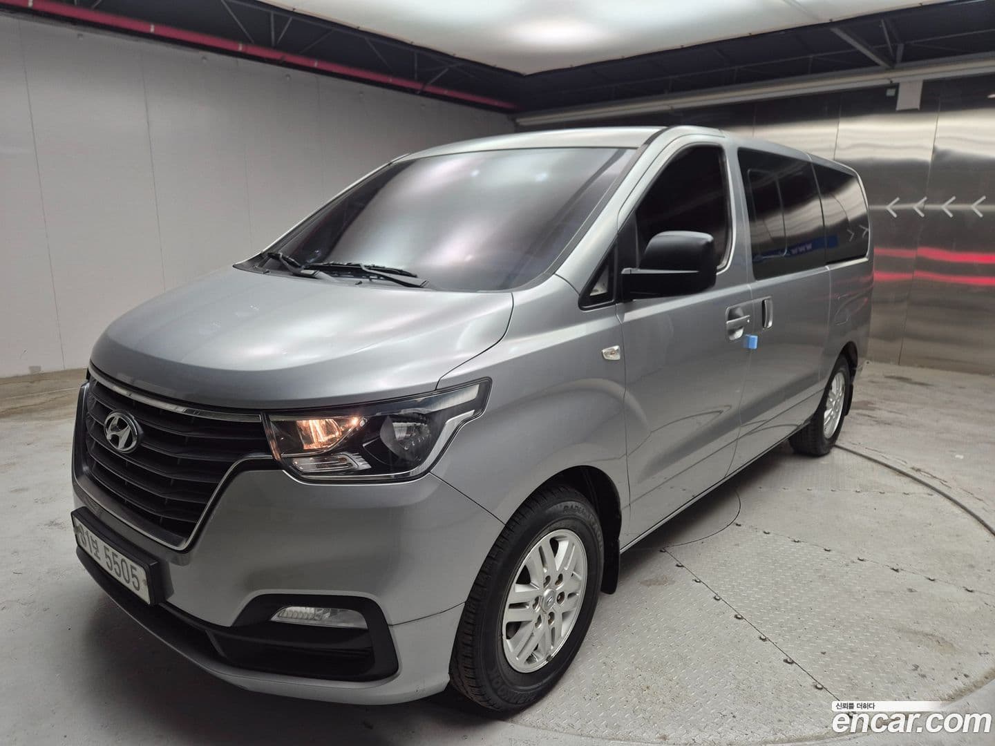 Main__Slider__Photo:Starex Hyundai 2019.10-0