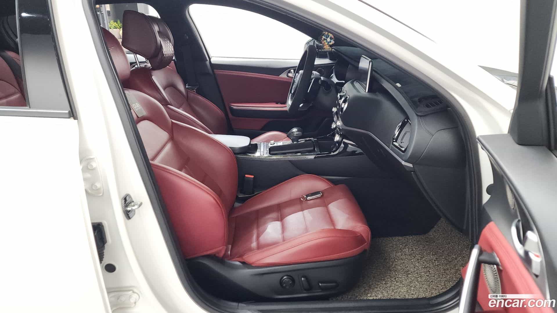 Stinger Kia 2018.5-OPTION-015