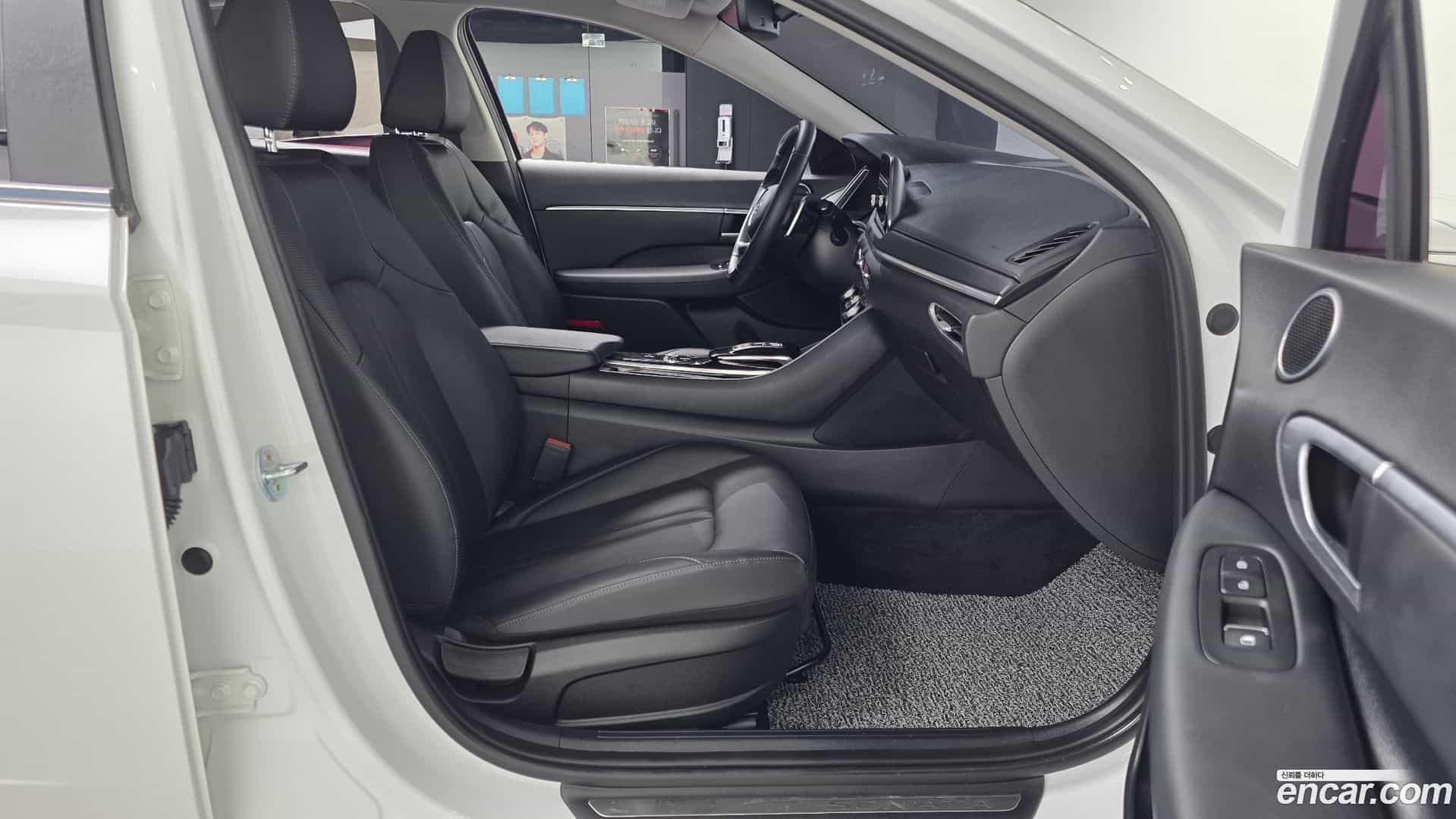 Sonata Hyundai 2019.10-OPTION-015