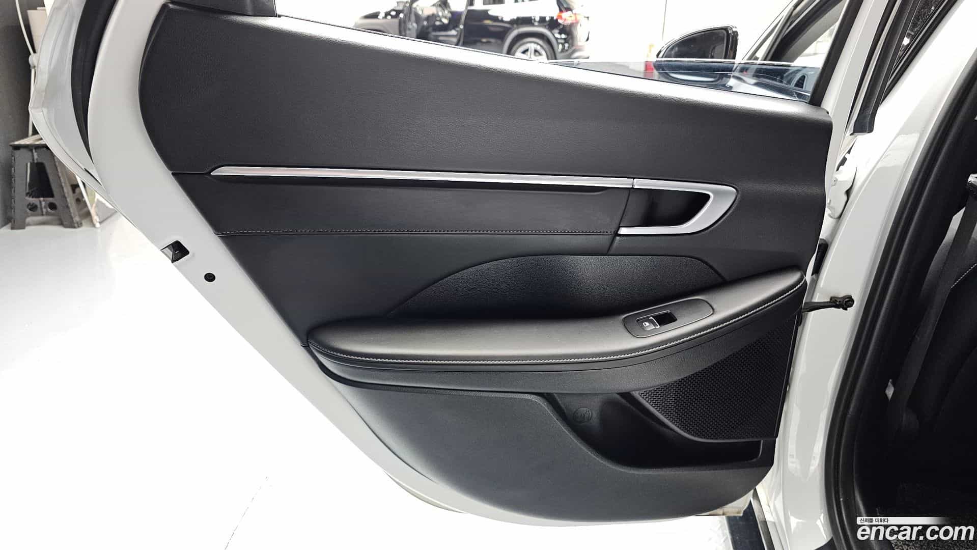 Sonata Hyundai 2022.2-INNER-035