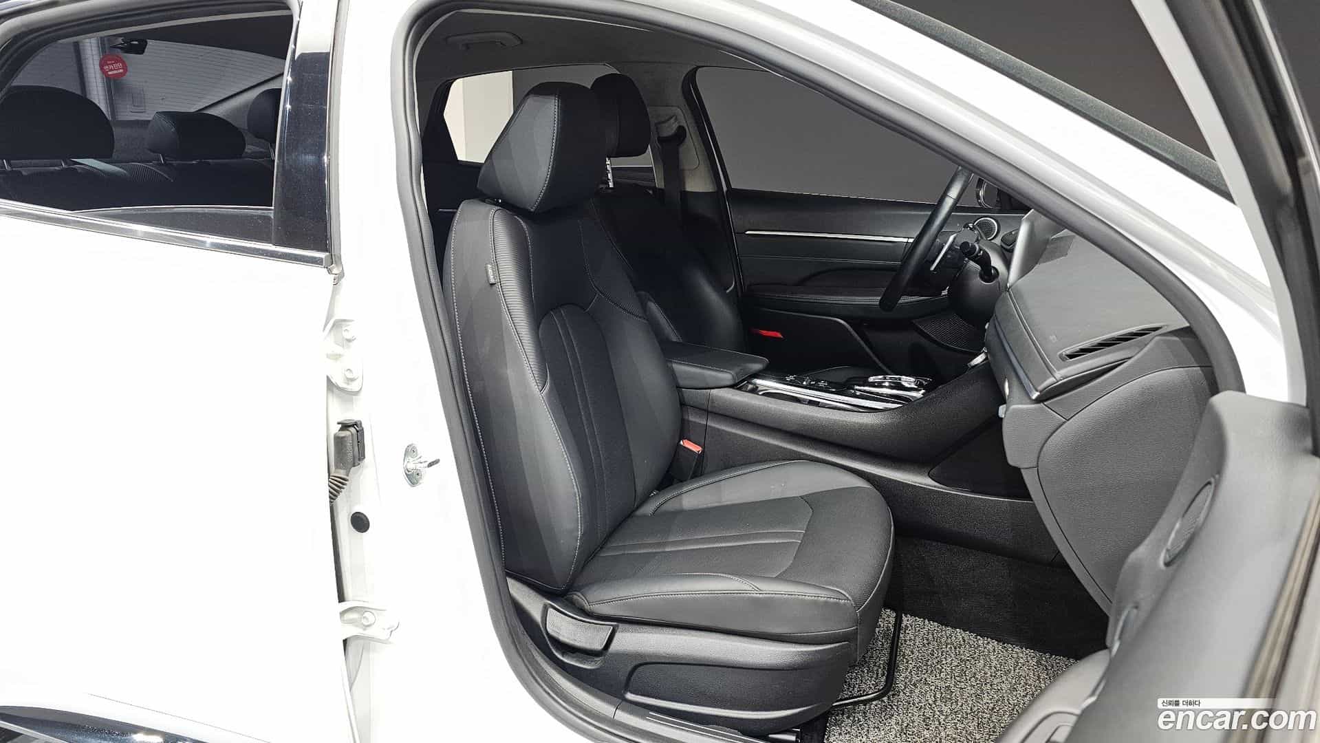 Sonata Hyundai 2022.2-INNER-036