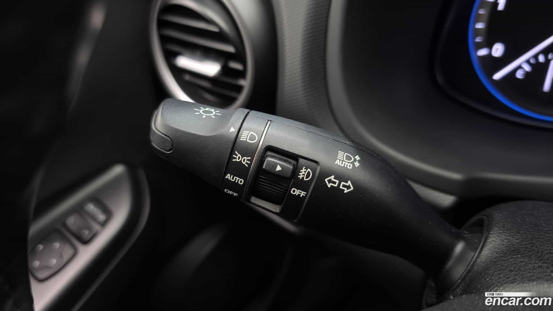 Kona Hyundai 2018.7-OPTION-023