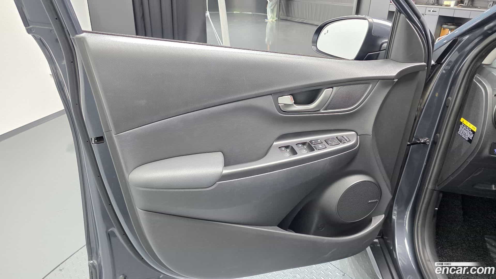 Kona Hyundai 2018.7-INNER-034