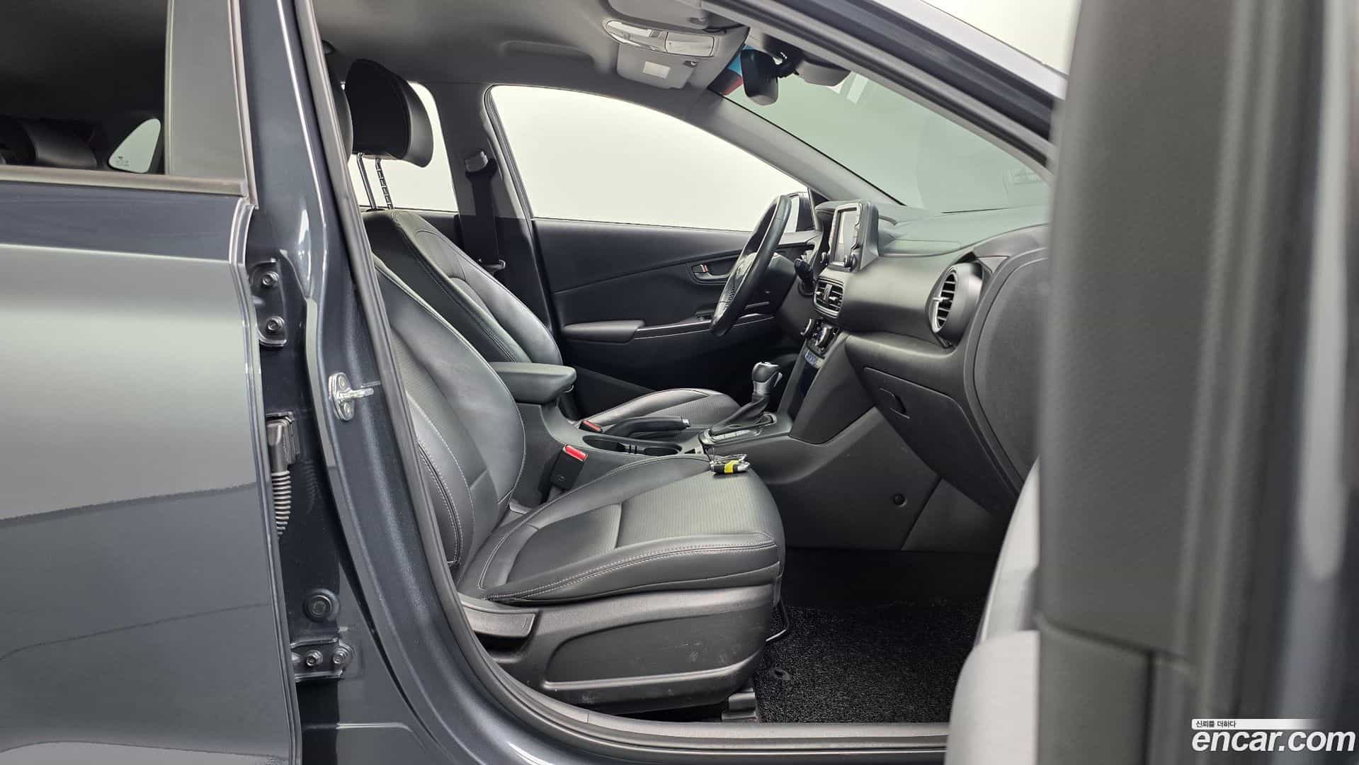 Kona Hyundai 2018.7-INNER-036