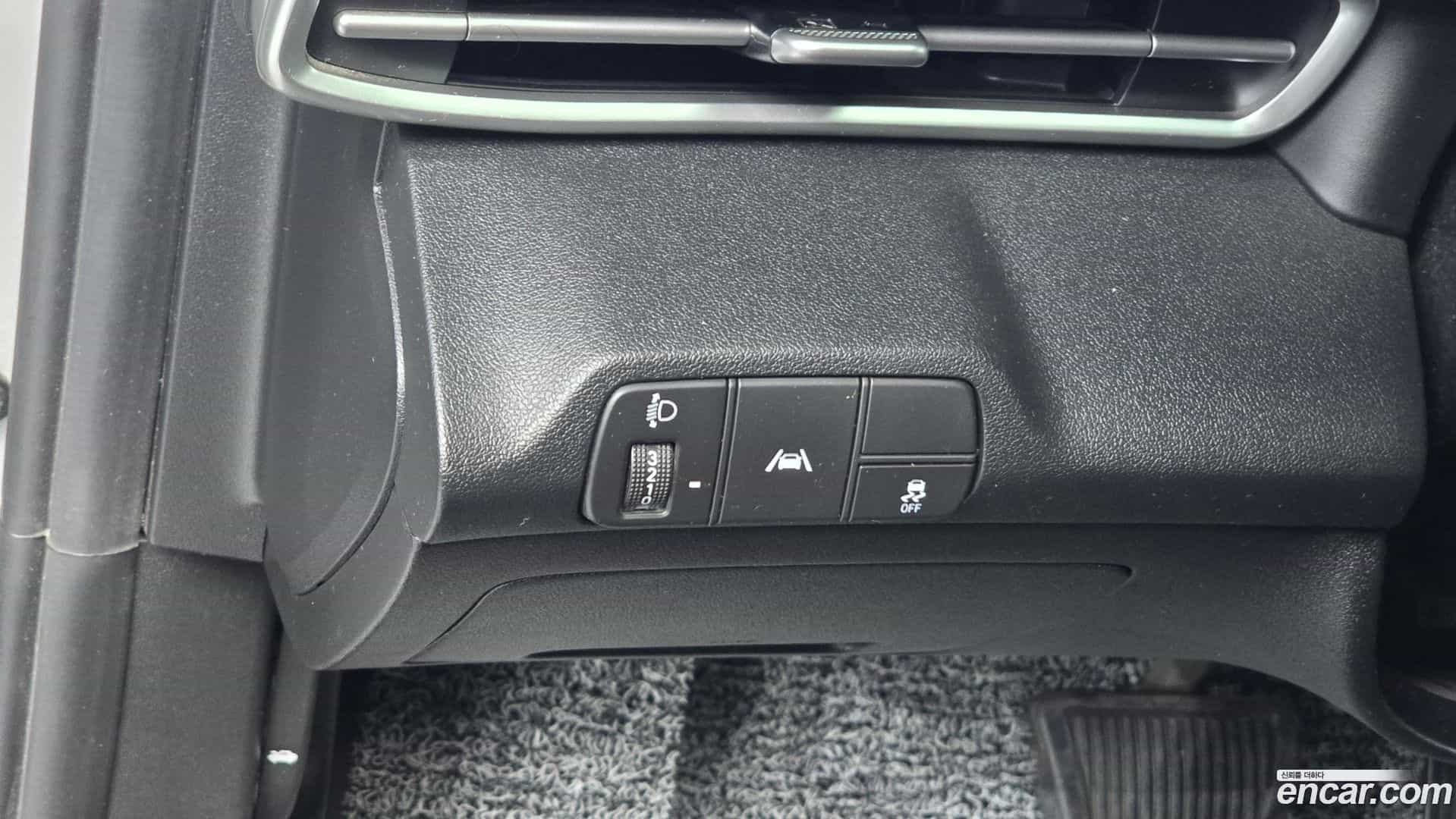 AVANTE Hyundai 2021.1-OPTION-018