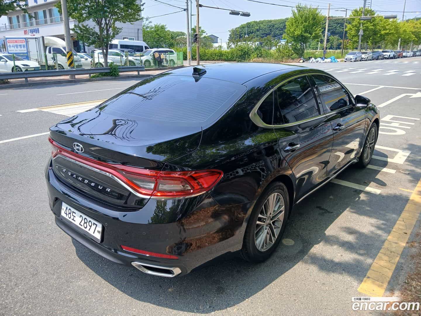 Grandeur Hyundai 2019.0-OUTER-003