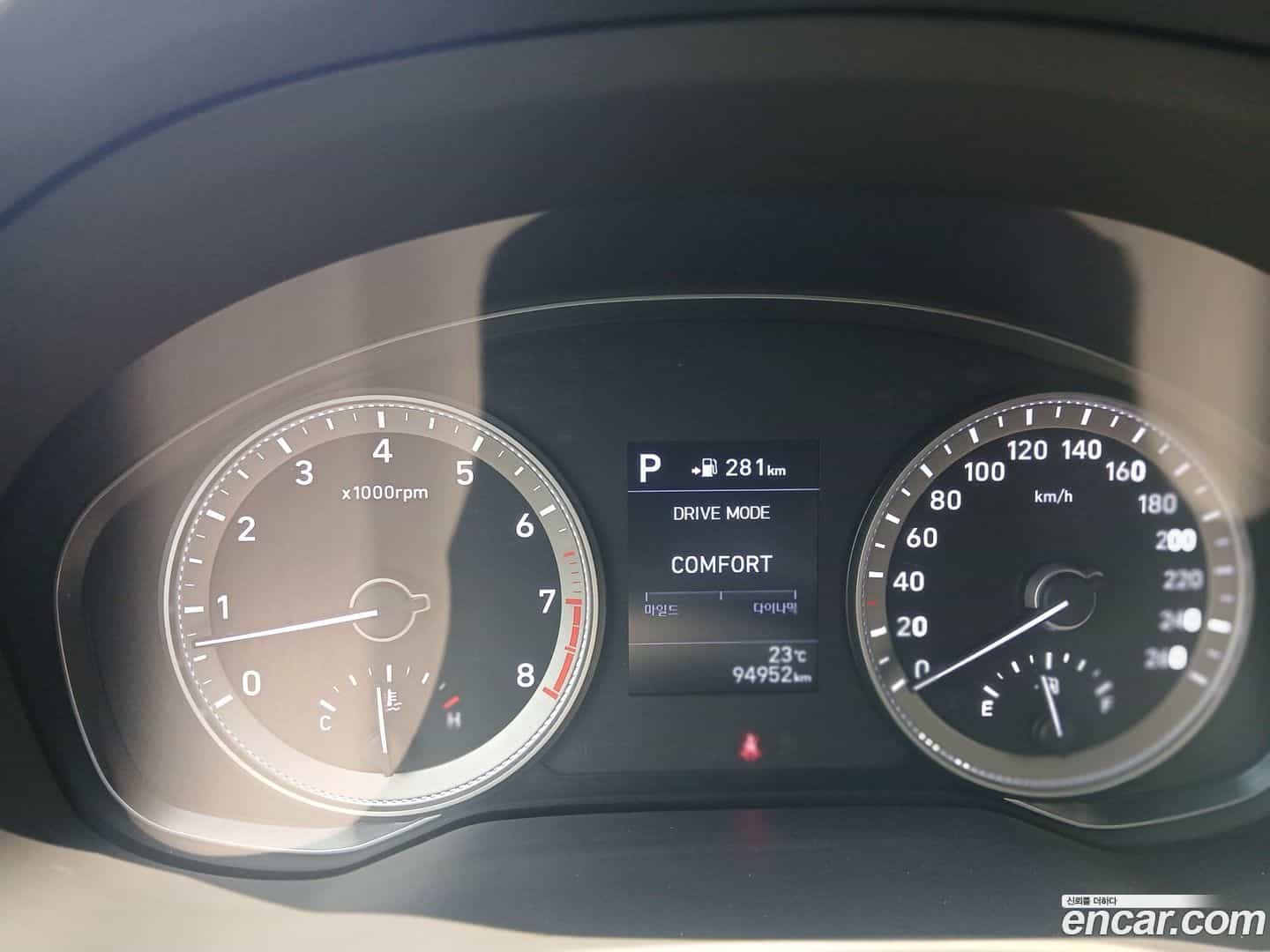 Grandeur Hyundai 2019.0-OPTION-020