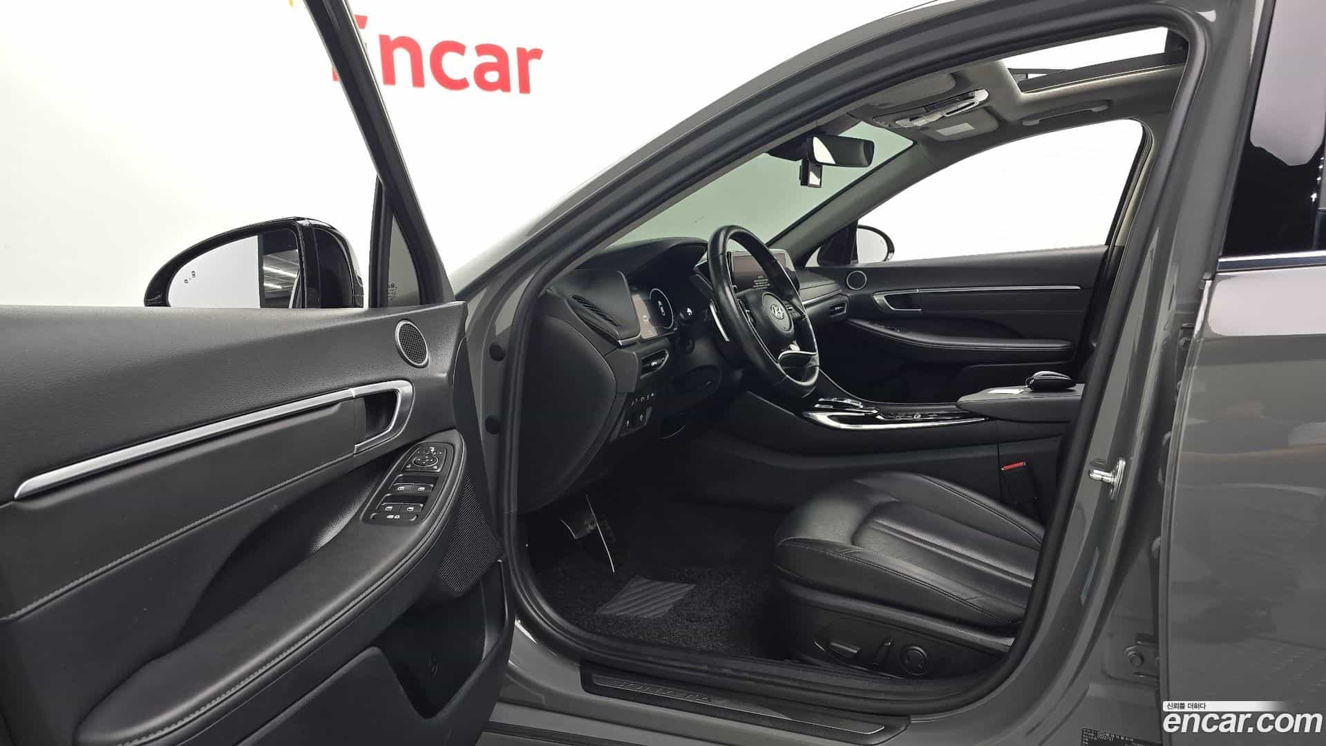 Sonata Hyundai 2022.1-INNER-010