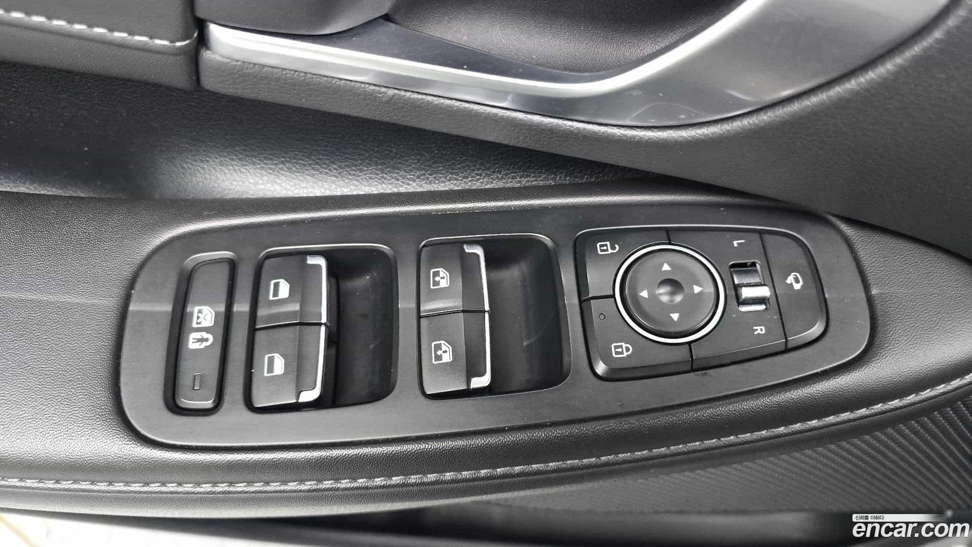 Sonata Hyundai 2022.1-OPTION-044
