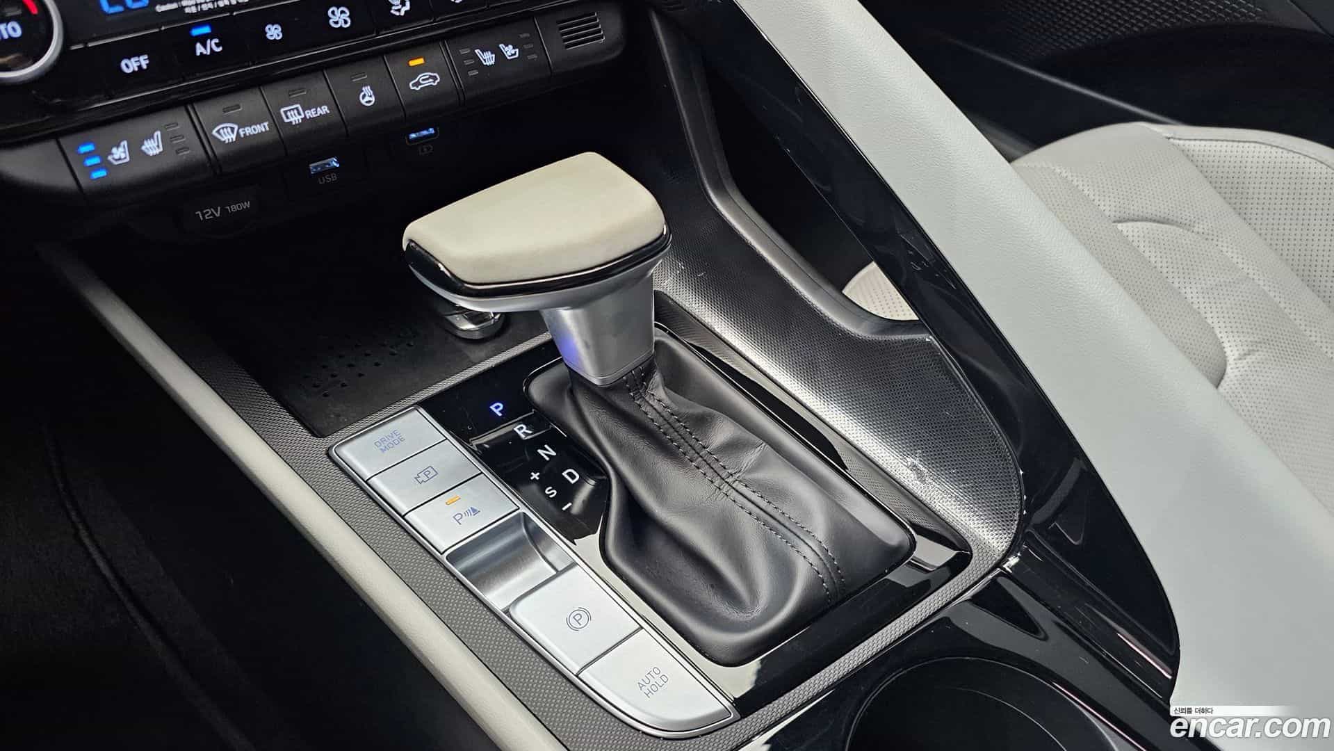 AVANTE Hyundai 2020.3-INNER-009