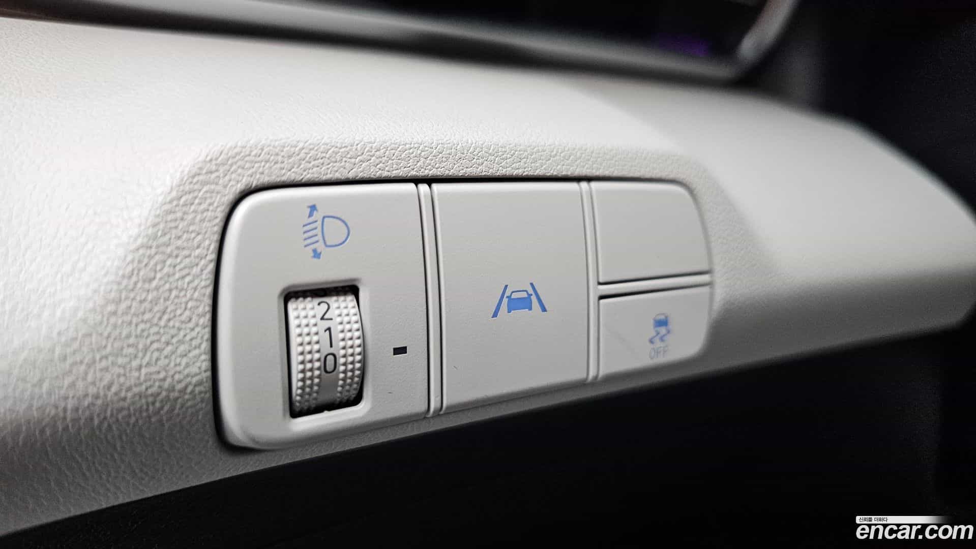 AVANTE Hyundai 2020.3-OPTION-023