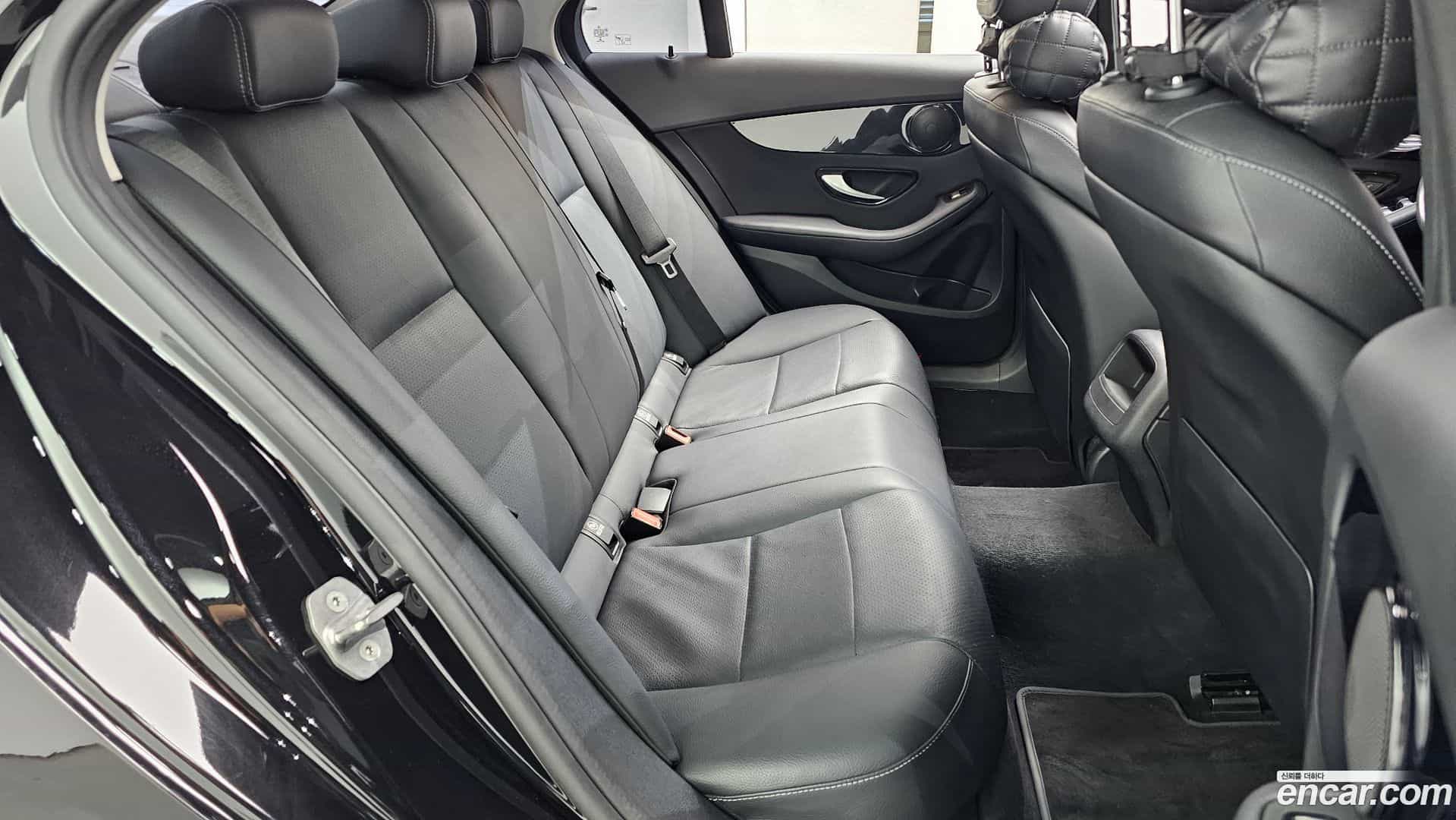 C-Class Mercedes-Benz 2018.3-OPTION-016