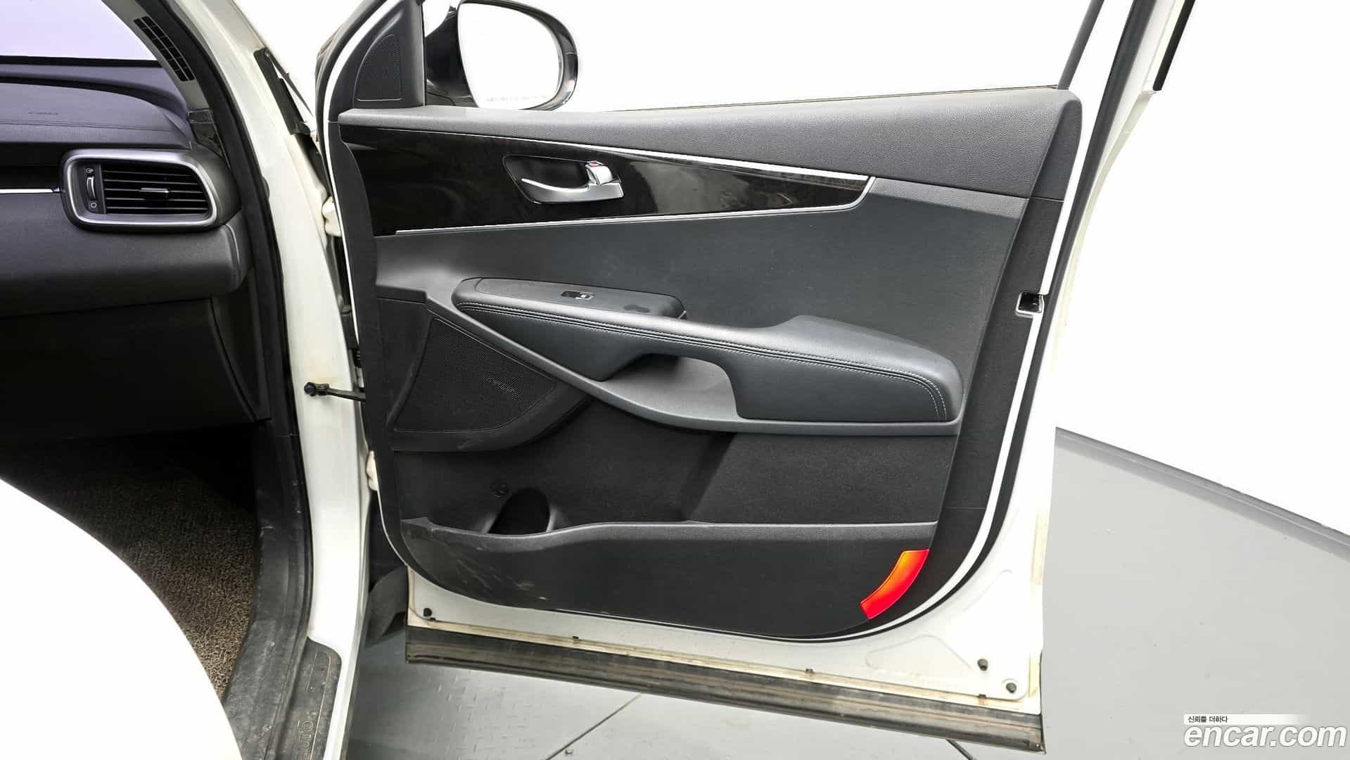 Sorento Kia 2015.8-INNER-035
