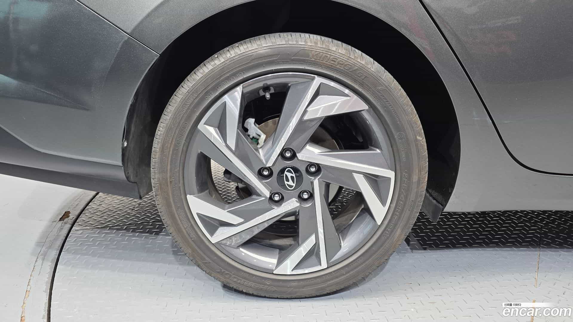 AVANTE Hyundai 2024.4-OUTER-005