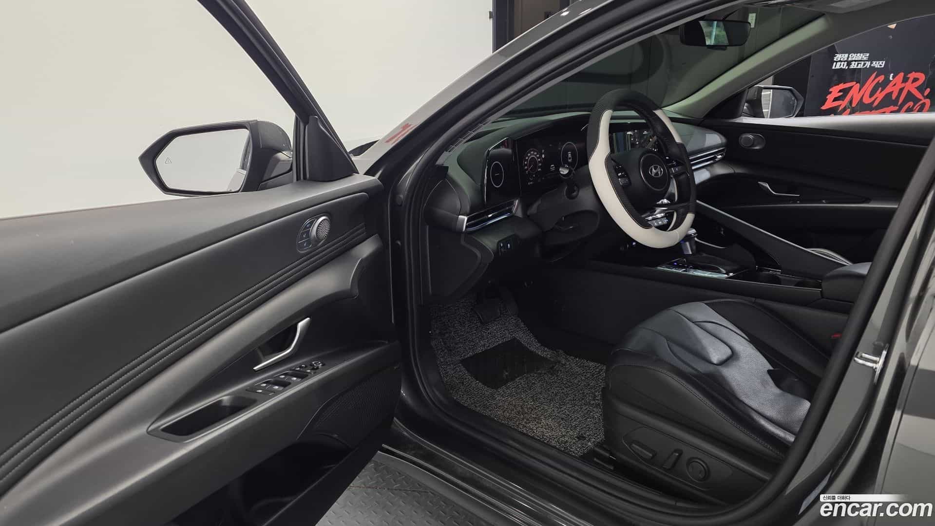 AVANTE Hyundai 2024.4-INNER-010