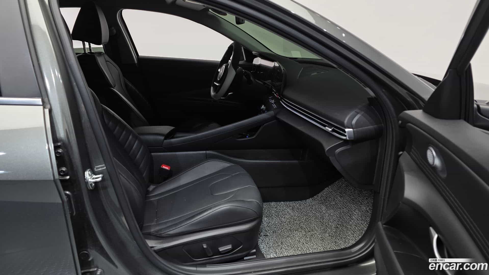 AVANTE Hyundai 2024.4-OPTION-015