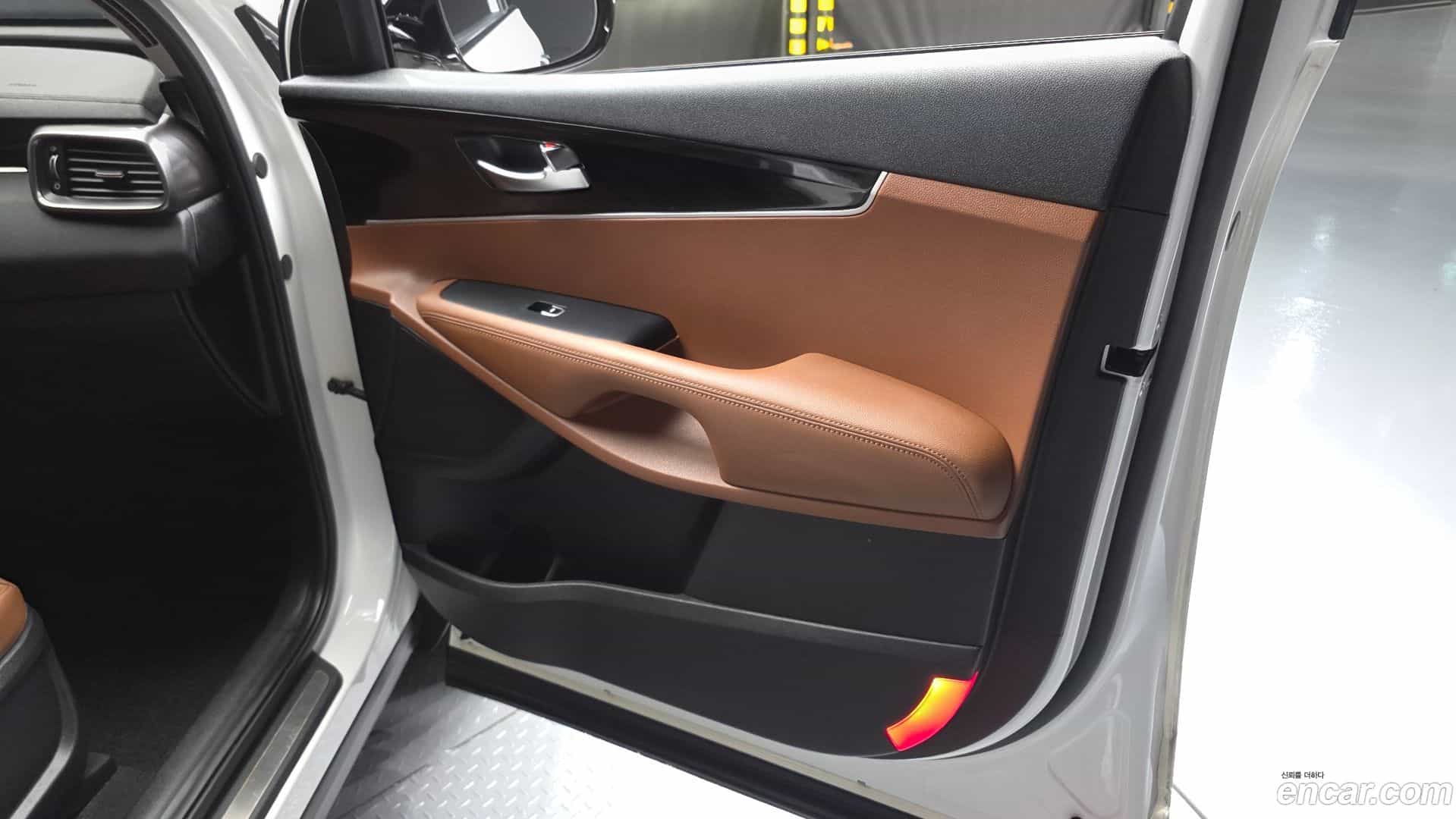 Sorento Kia 2019.7-INNER-034